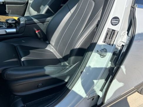 Used 2020 Mercedes-Benz GLB 250 image 12