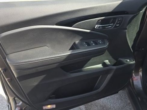Used 2020 Honda Ridgeline RTL-E image 10