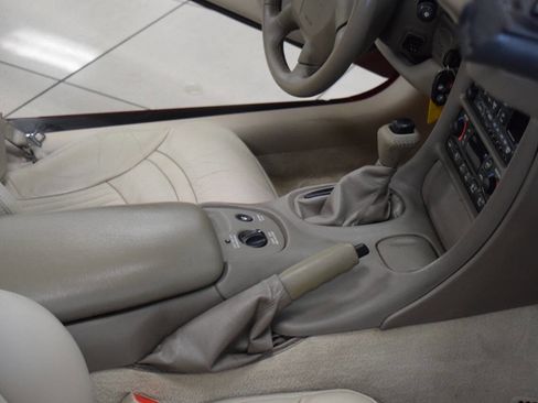 Used 2003 Chevrolet Corvette Convertible w/ Preferred Equipment Group1 image 33