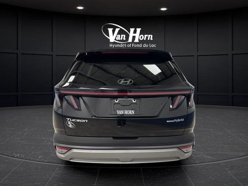 Used 2025 Hyundai Tucson Limited image 14