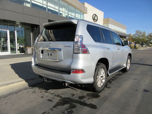 Used 2019 Lexus GX 460 Premium AWD/4WD image 9