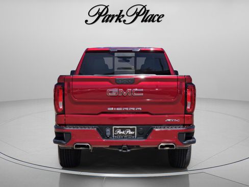 Used 2022 GMC Sierra 1500 AT4 w/ AT4 Premium Package image 4