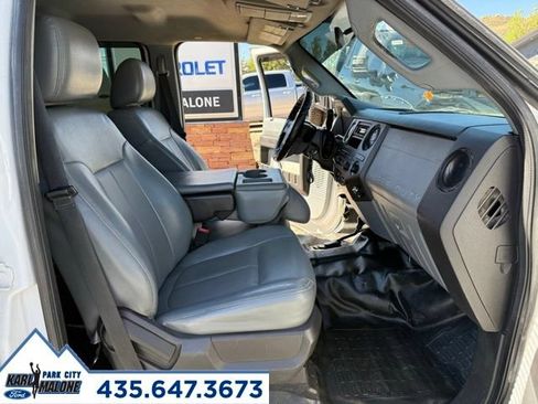 Used 2016 Ford F550 4x4 Crew Cab Super Duty w/ Power Equipment Group image 24