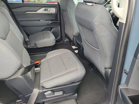 Used 2026 Ford Explorer Active RWD image 18
