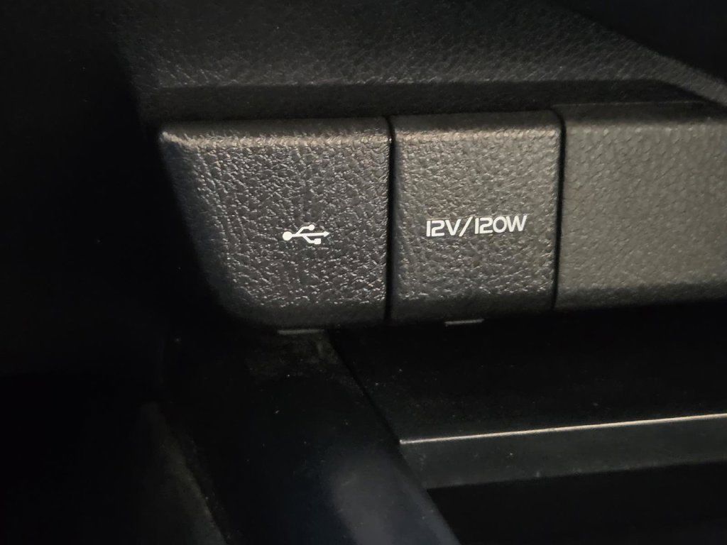 Used 2020 Toyota Camry LE FWD image 22