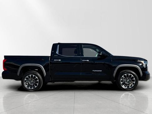 Used 2025 Toyota Tundra Limited AWD/4WD image 4