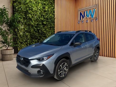 Used 2024 Subaru Crosstrek 2.0i Premium AWD/4WD image 3