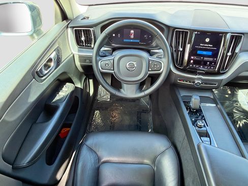 Used 2023 Volvo XC60 B5 Core AWD/4WD image 16