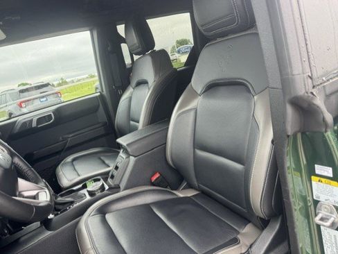 Used 2025 Ford Bronco Outer Banks AWD/4WD image 11