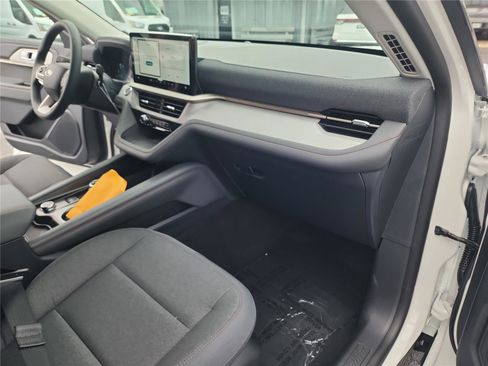 New 2026 Ford Explorer Active RWD image 23