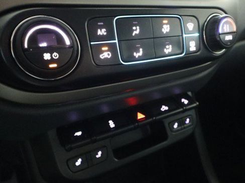 Used 2015 Chevrolet Colorado Z71 image 16