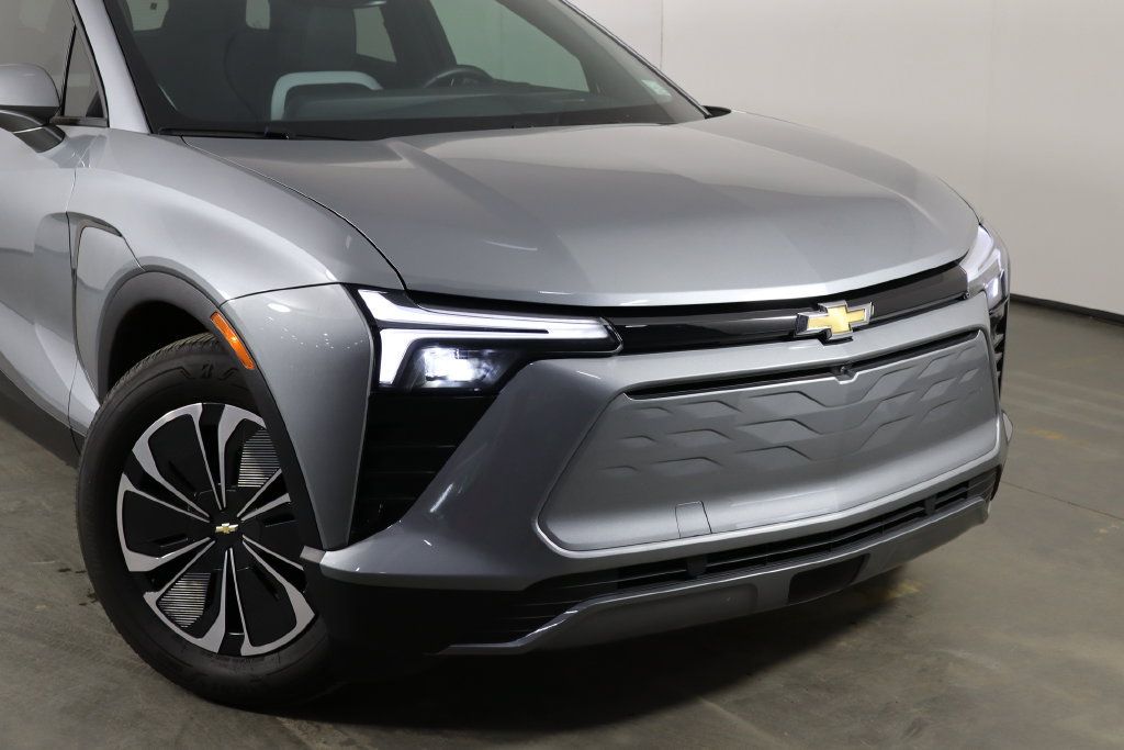Used 2024 Chevrolet Blazer EV LT AWD/4WD image 59