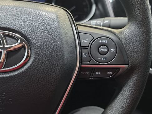 Used 2021 Toyota Camry LE FWD image 17