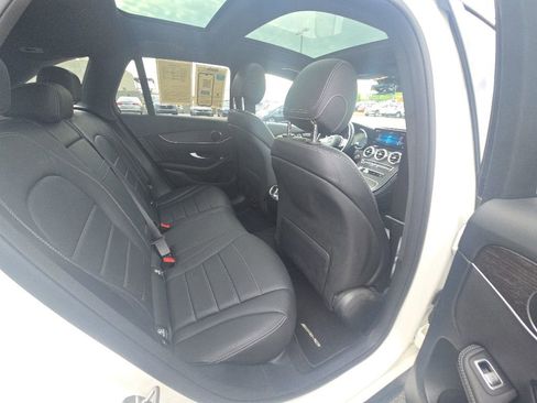Used 2022 Mercedes-Benz GLC 300 4MATIC image 31