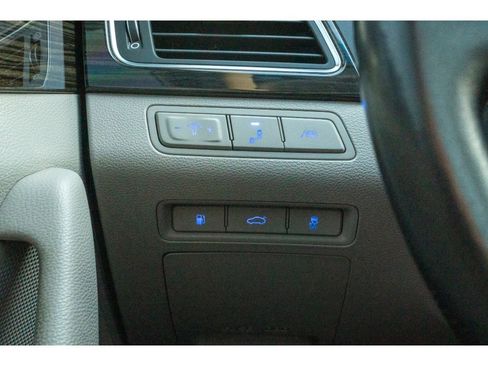 Used 2016 Hyundai Sonata Limited w/ Option Group 02 image 29