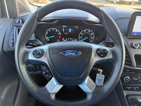Used 2021 Ford Transit Connect XLT image 30