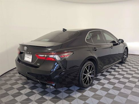 Used 2023 Toyota Camry SE w/ Convenience Package FWD image 6