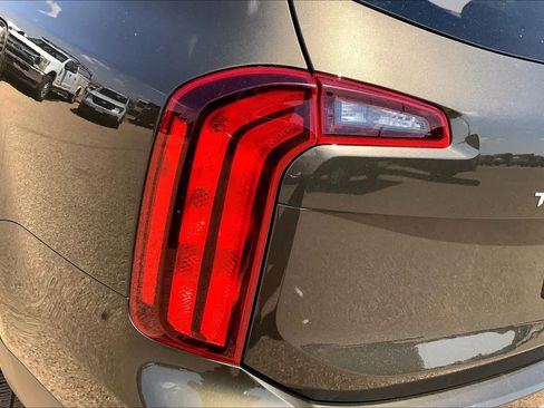 Certified 2025 Kia Telluride S AWD/4WD image 32