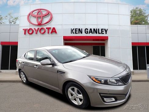 Used 2015 Kia Optima LX image 1