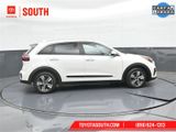 Used 2021 Kia Niro LXS image 3