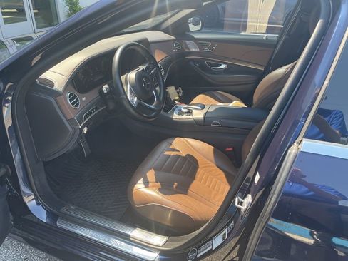 Used 2019 Mercedes-Benz S 560 4MATIC Sedan image 3