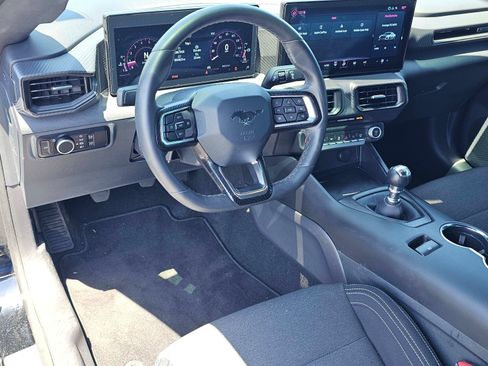Used 2024 Ford Mustang GT RWD image 31