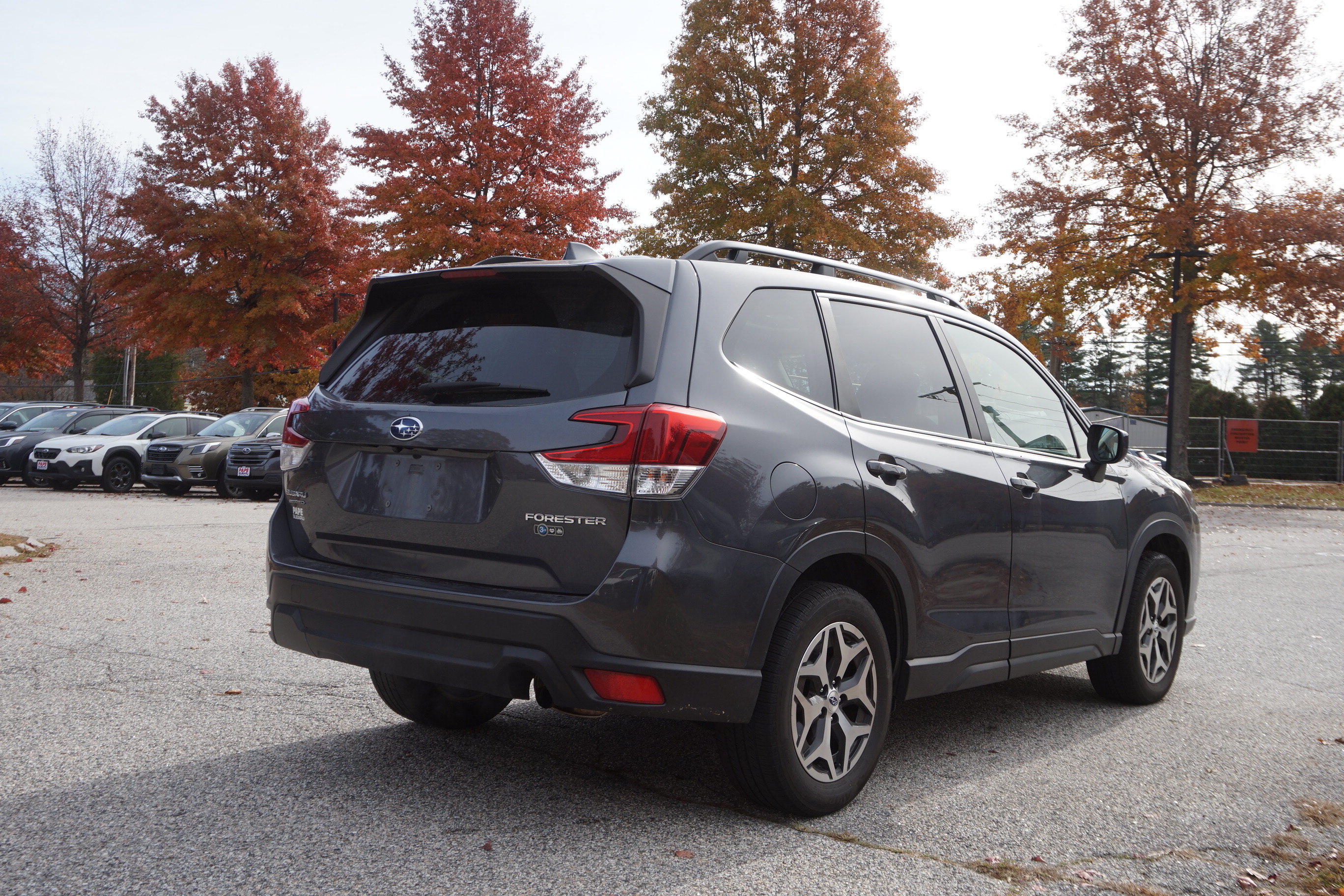 Used 2022 Subaru Forester Premium AWD/4WD image 5