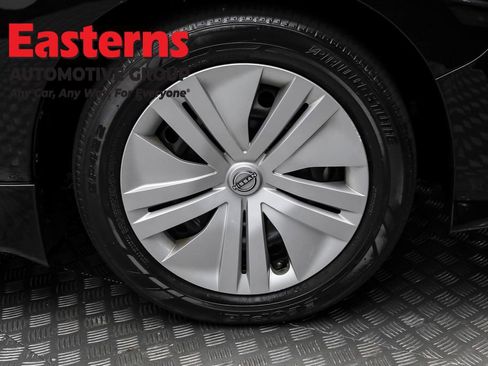 Used 2023 Nissan Leaf S image 30