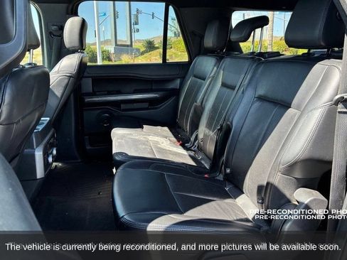 Used 2020 Ford Expedition Max XLT w/ Equipment Group 202A RWD image 16