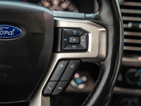 Used 2019 Ford F150 Platinum w/ Equipment Group 701A Luxury AWD/4WD image 39