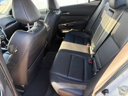 Used 2016 Acura TLX w/ Technology Package FWD image 8