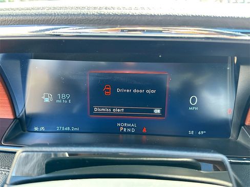 Used 2022 Lincoln Navigator Reserve image 12