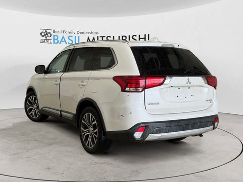Used 2018 Mitsubishi Outlander SEL image 4
