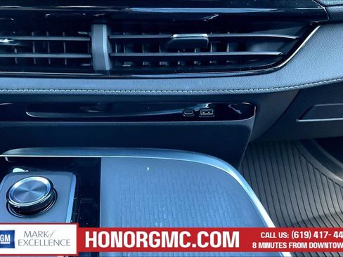 Used 2025 Buick Enclave Sport Touring w/ LPO, Floor Liner Package FWD image 16