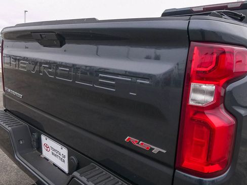 Used 2021 Chevrolet Silverado 1500 RST RWD image 11