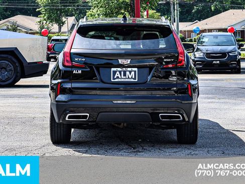 Used 2025 Cadillac XT4 Premium Luxury FWD image 12