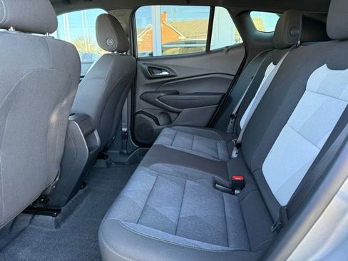 Used 2024 Chevrolet Trax RS w/ Driver Confidence Package FWD image 14