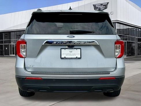 Used 2023 Ford Explorer XLT RWD image 5