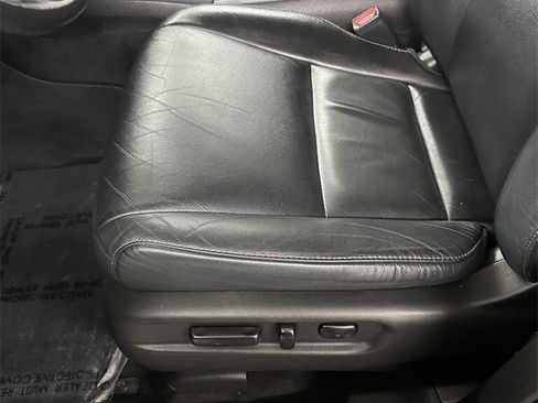 Used 2016 Honda Pilot Touring image 13