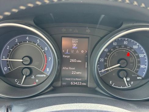 Used 2018 Toyota Corolla iM FWD image 19
