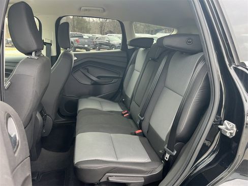 Used 2018 Ford Escape SE image 14