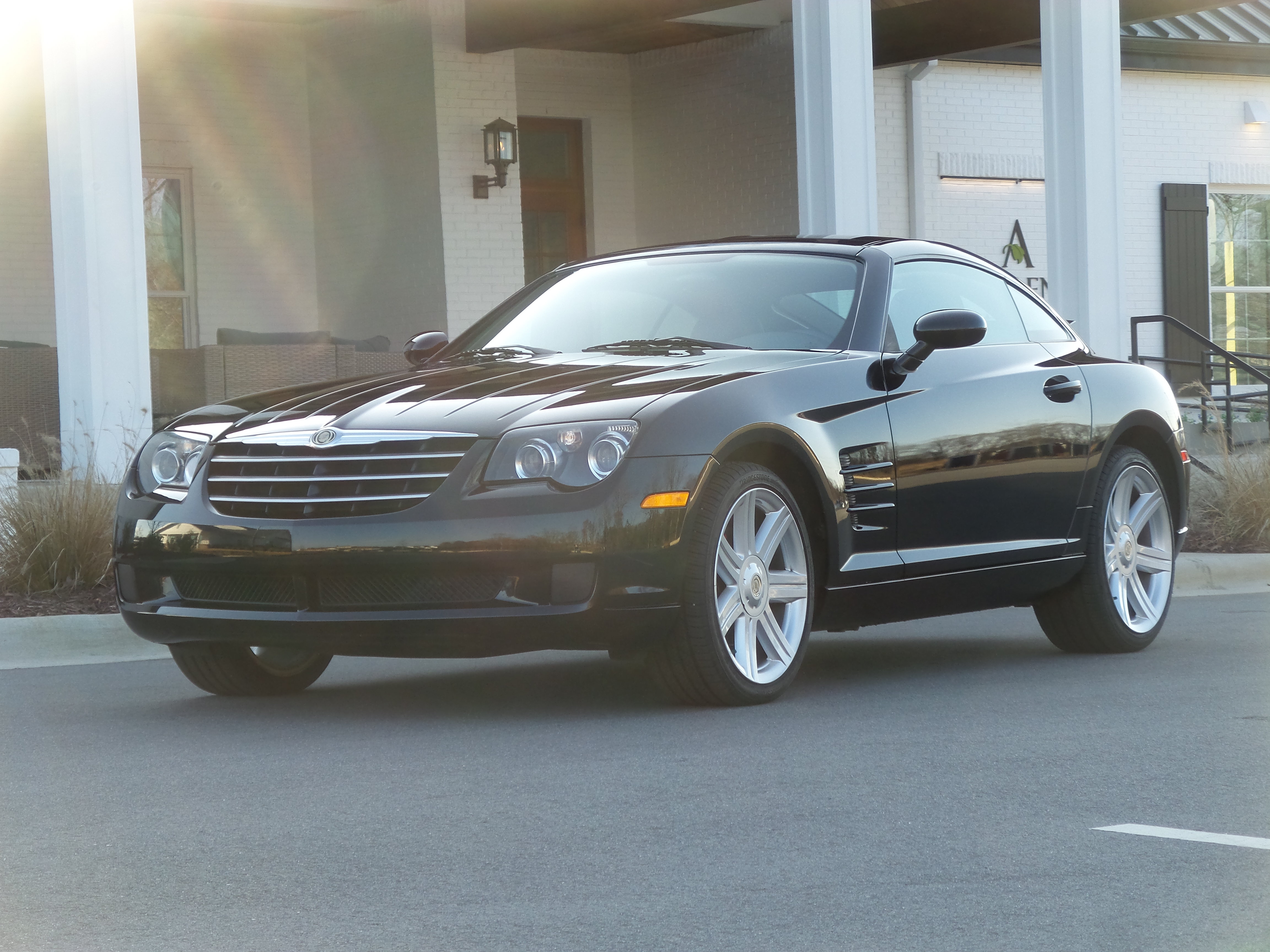 Used 2007 Chrysler Crossfire Coupe RWD image 1