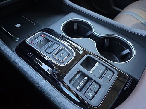 Used 2025 Honda Pilot Elite image 29