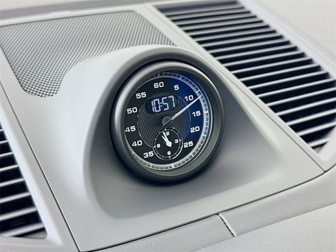 New 2026 Porsche Macan GTS image 19