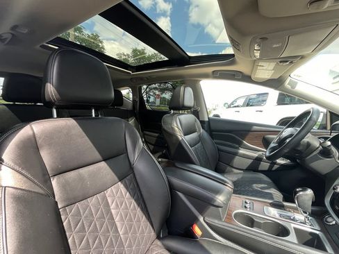 Used 2019 Nissan Murano Platinum w/ Cargo Package AWD/4WD image 7