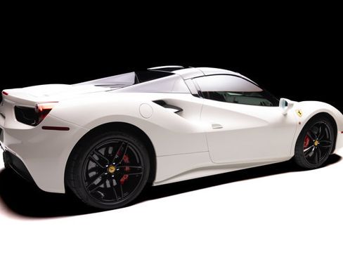 Used 2017 Ferrari 488 Spider RWD image 40