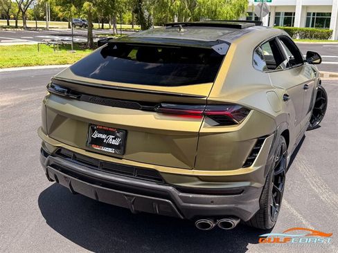 Used 2024 Lamborghini Urus Performante AWD/4WD image 58