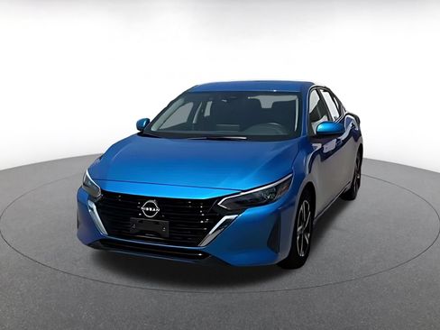 Used 2025 Nissan Sentra SV FWD image 6