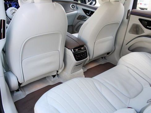 Used 2023 Mercedes-Benz EQS 450+ 4MATIC SUV image 11