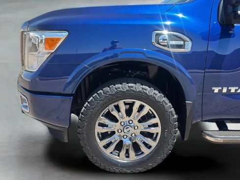 Used 2017 Nissan Titan Platinum Reserve AWD/4WD image 20